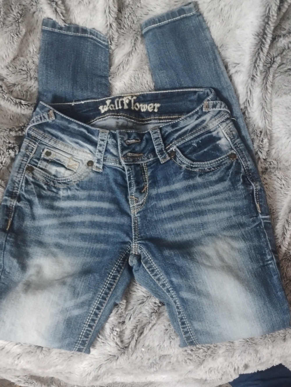 Wallflower Women's Washed Blue Distressed Skinny Jeans (Super Cute)